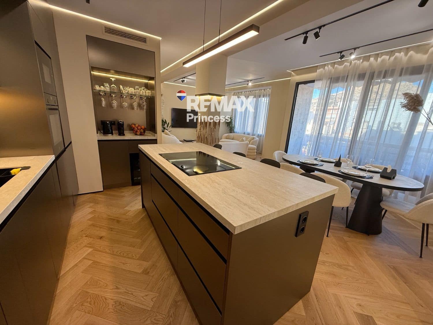 Piso de 3 habitaciones en Alicante / Alacant ciudad en venta - 643.000 € (Ref: 9569558)