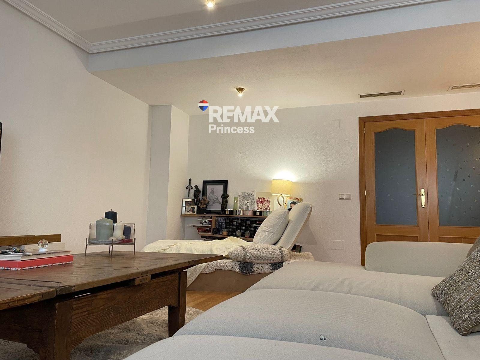 4 soveværelse Lejlighed til salg i Alicante by - € 375.000 (Ref: 9569560)