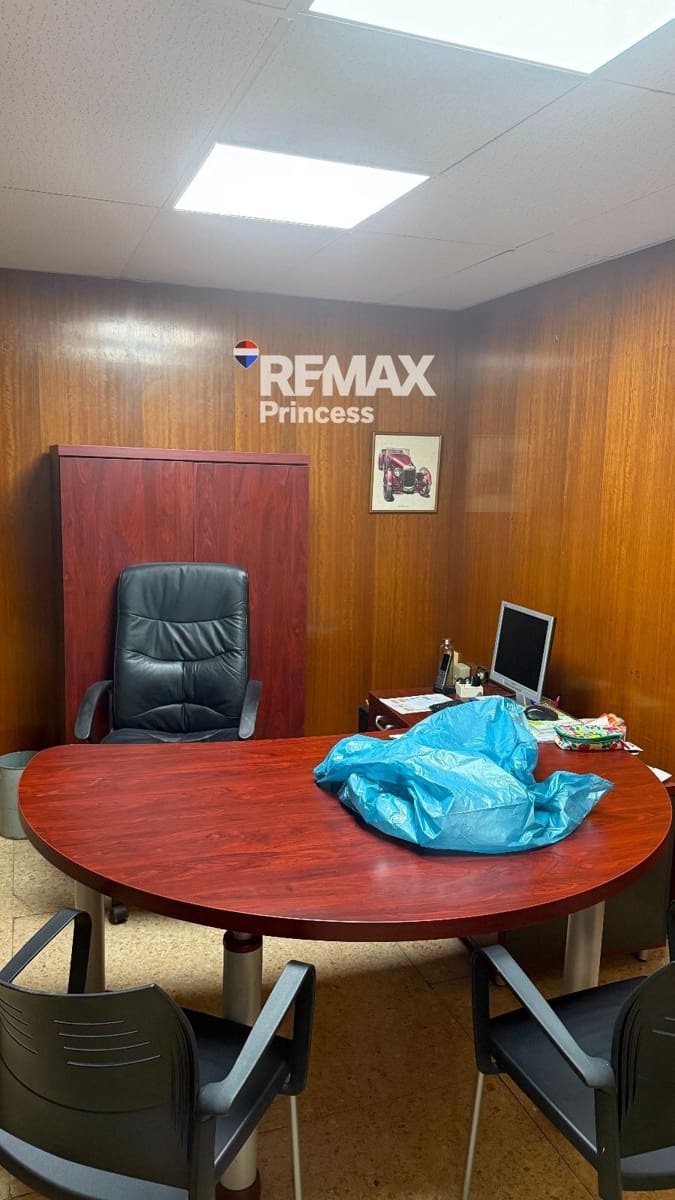 Kontor till salu i Alicante stad - 265 000 € (Ref: 9569561)