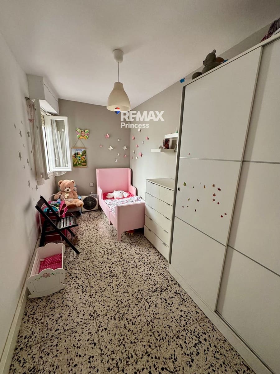 4 slaapkamer Flat te koop in Alicante stad - € 205.000 (Ref: 9569562)