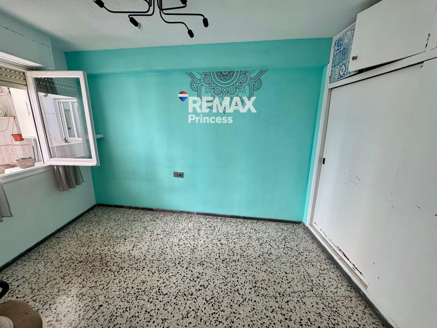 4 slaapkamer Flat te koop in Alicante stad - € 205.000 (Ref: 9569562)