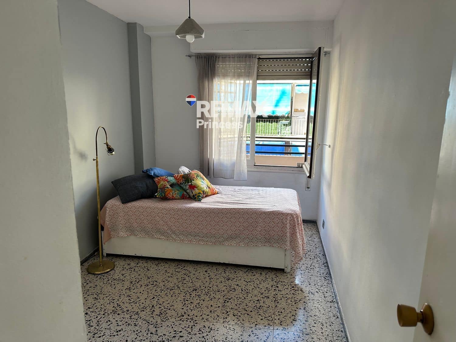 4 slaapkamer Flat te koop in Alicante stad - € 205.000 (Ref: 9569562)