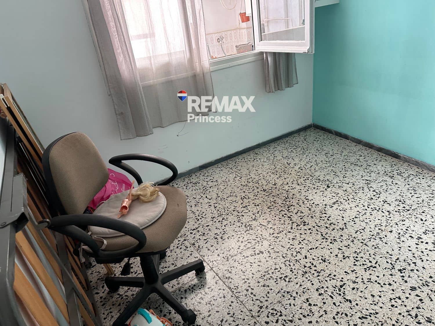 4 slaapkamer Flat te koop in Alicante stad - € 205.000 (Ref: 9569562)