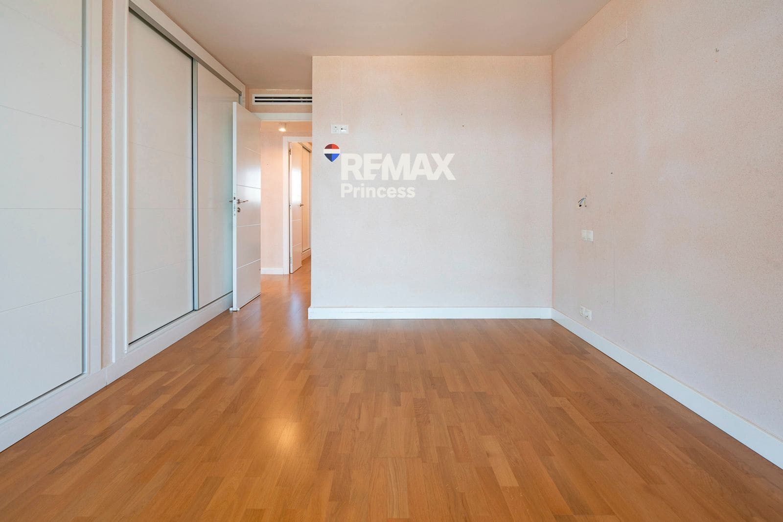 4 chambre Appartement à vendre à Cabo de las Huertas avec piscine garage - 785 000 € (Ref: 9569564)