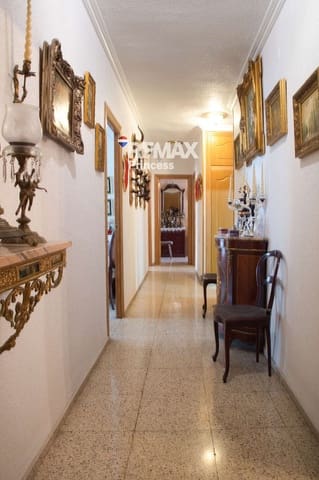 4 soverom Leilighet til salgs i Alicante by med garasje - € 280 000 (Ref: 9569566)