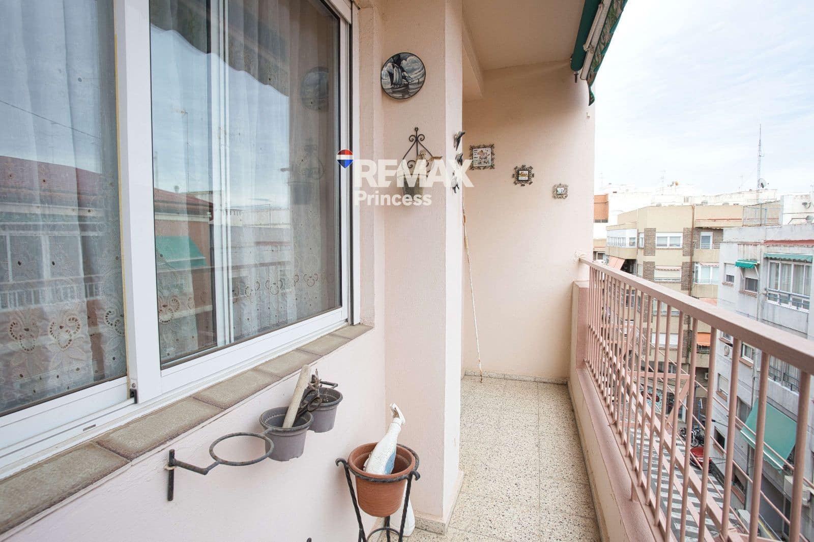 4 soveværelse Lejlighed til salg i Alicante by med garage - € 280.000 (Ref: 9569566)