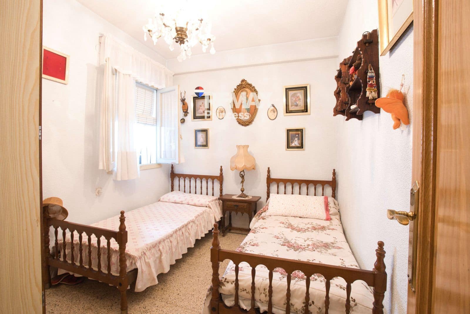 4 soveværelse Lejlighed til salg i Alicante by med garage - € 280.000 (Ref: 9569566)