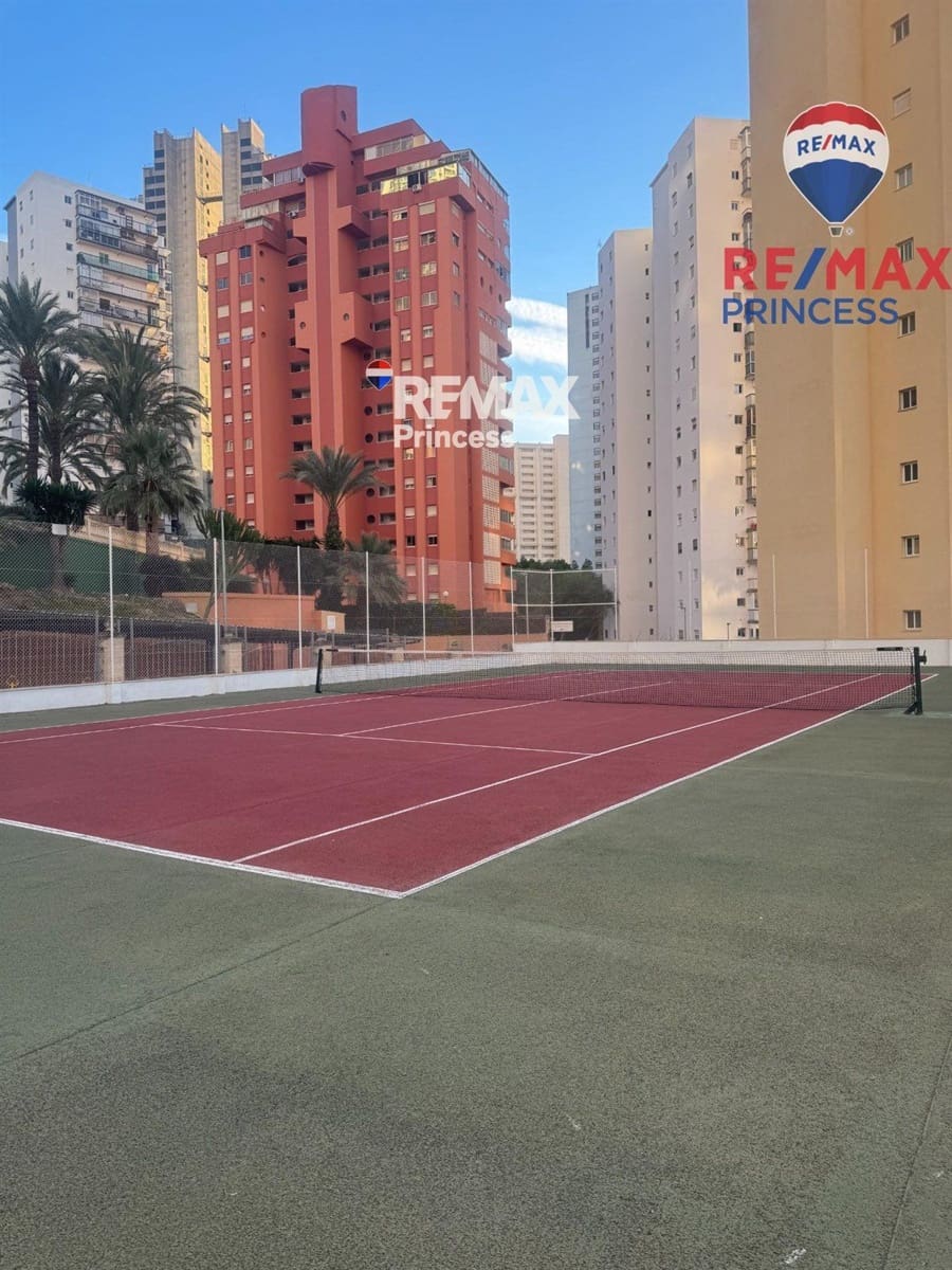 1 slaapkamer Flat te koop in Benidorm met zwembad - € 165.000 (Ref: 9569567)