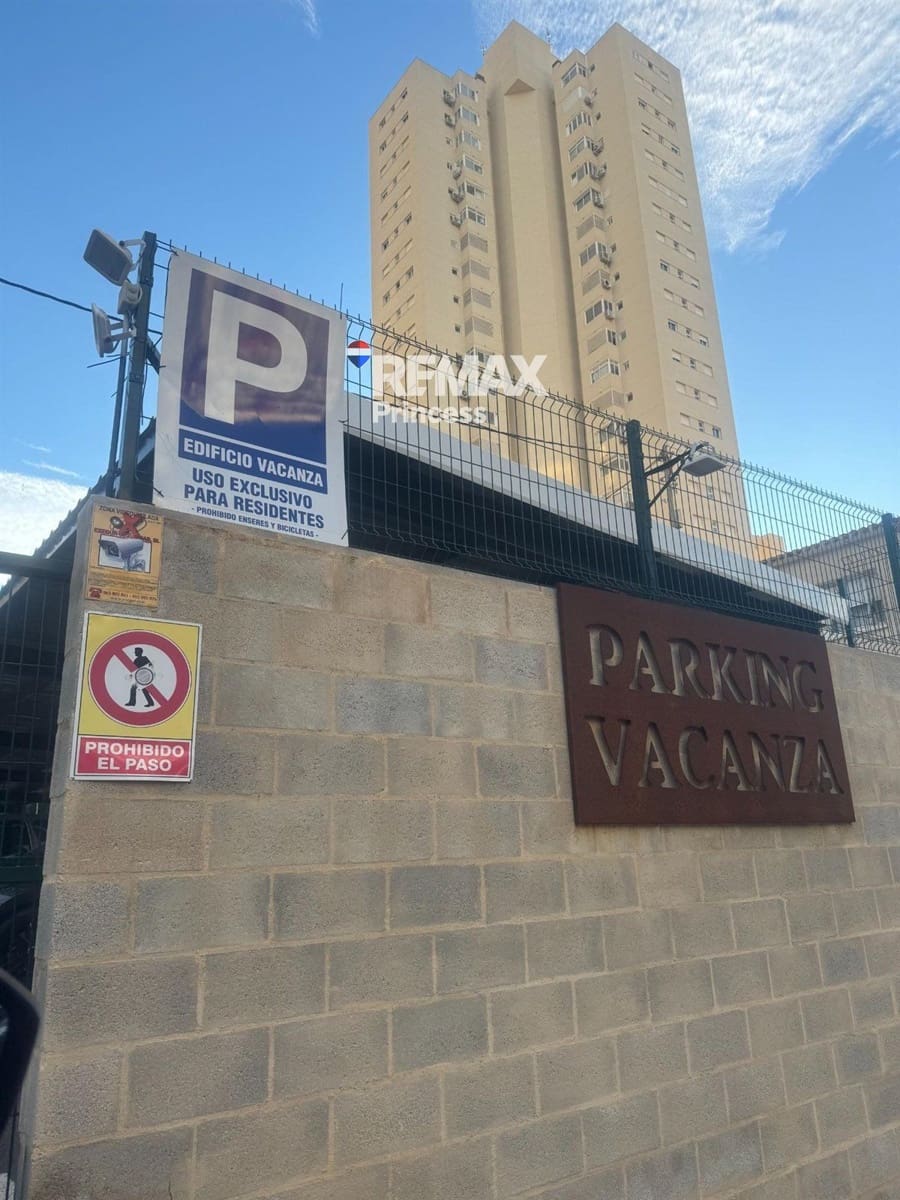 1 slaapkamer Flat te koop in Benidorm met zwembad - € 165.000 (Ref: 9569567)