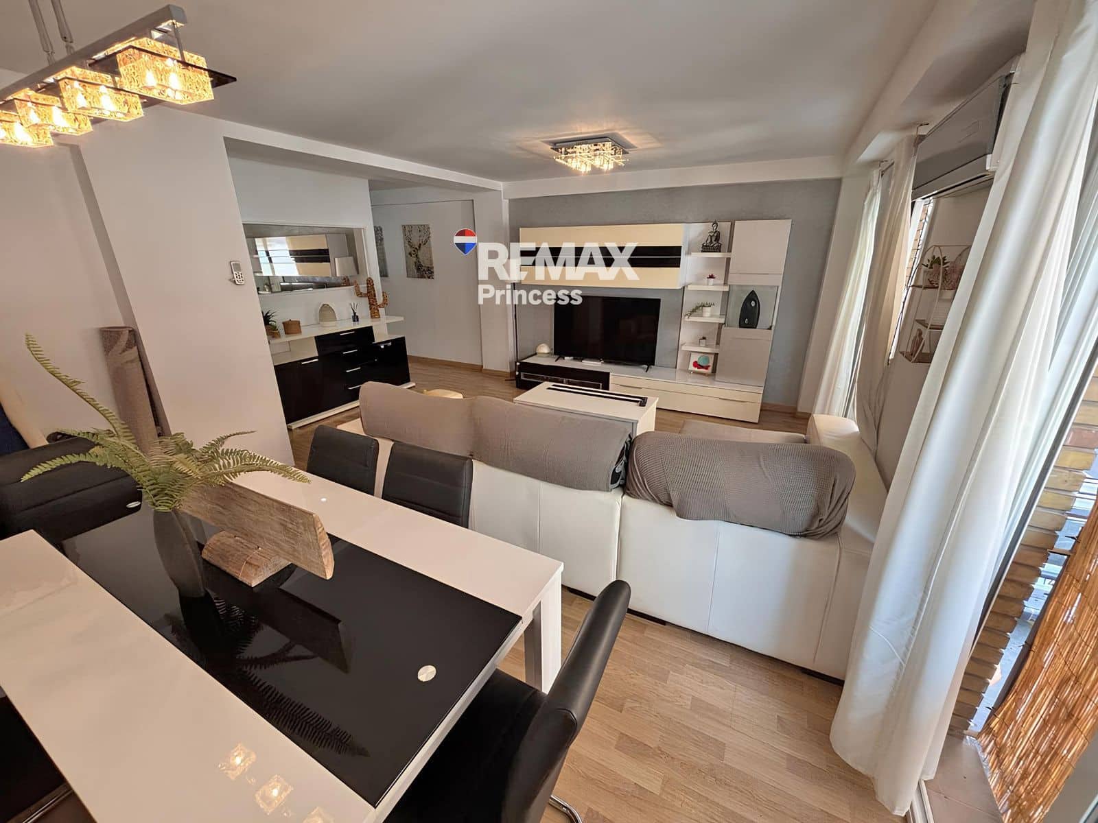 2 soveværelse Lejlighed til salg i Alicante by - € 227.000 (Ref: 9569569)