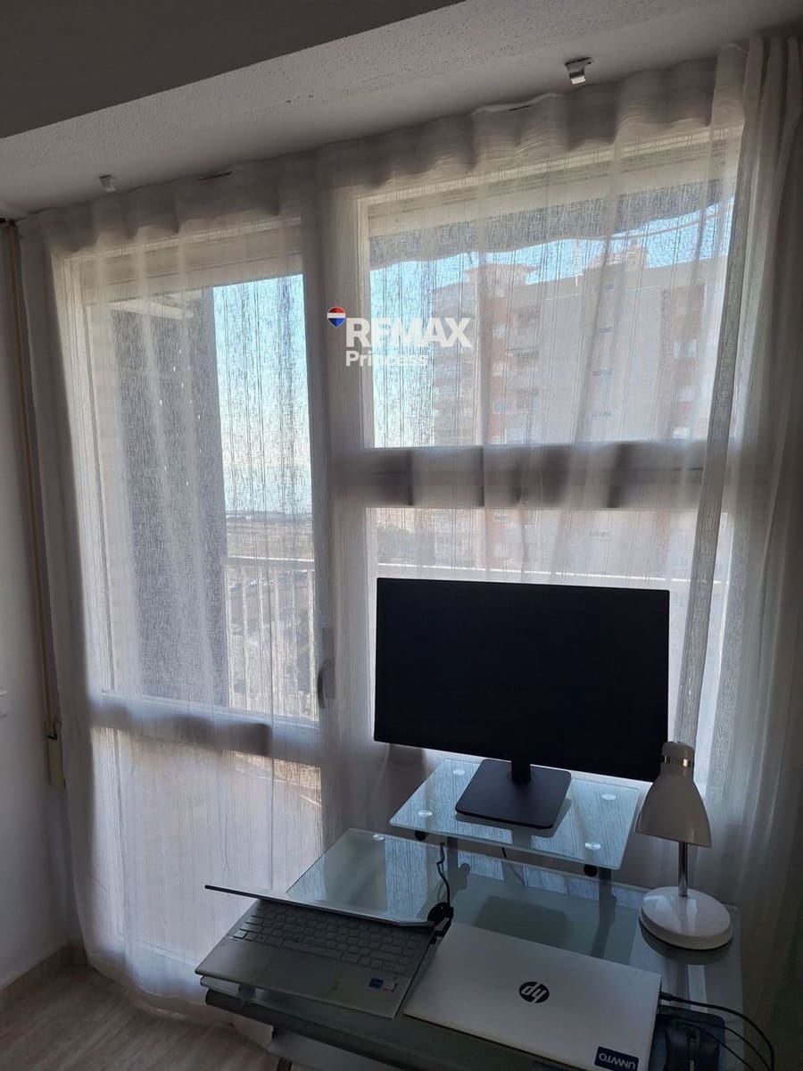 2 soveværelse Lejlighed til salg i Alicante by med garage - € 299.000 (Ref: 9569570)