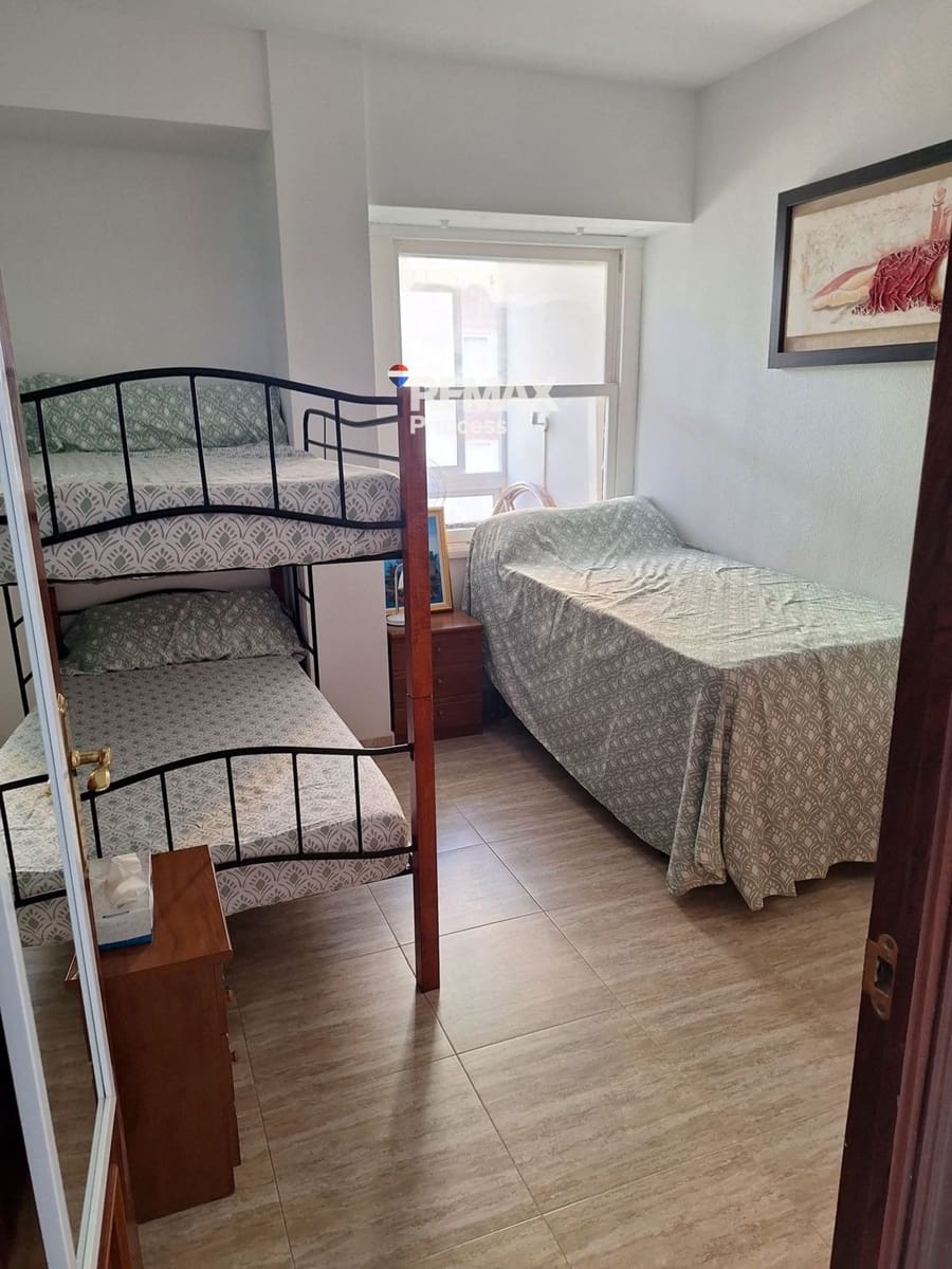 2 soveværelse Lejlighed til salg i Alicante by med garage - € 299.000 (Ref: 9569570)