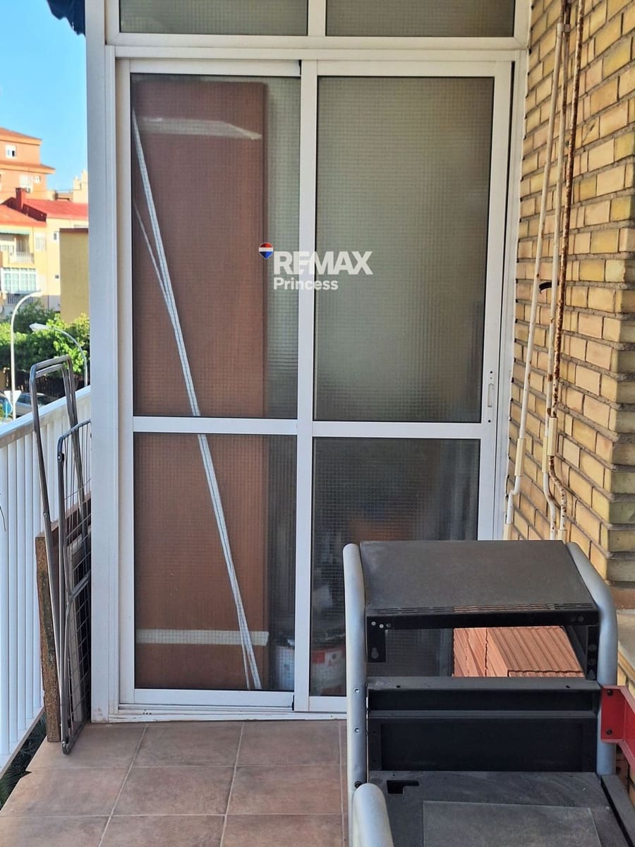 2 soveværelse Lejlighed til salg i Alicante by med garage - € 299.000 (Ref: 9569570)