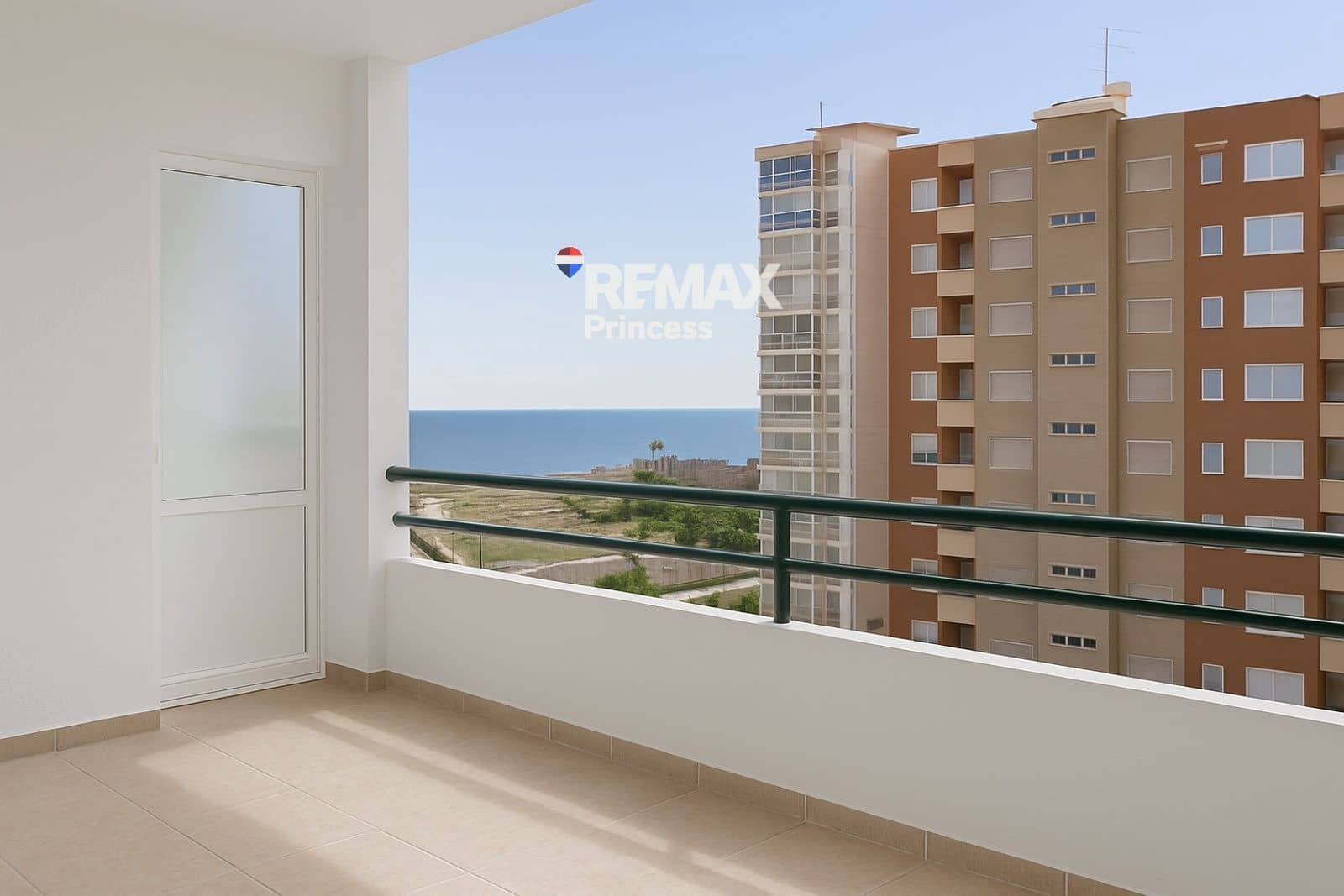 2 soveværelse Lejlighed til salg i Alicante by med garage - € 299.000 (Ref: 9569570)