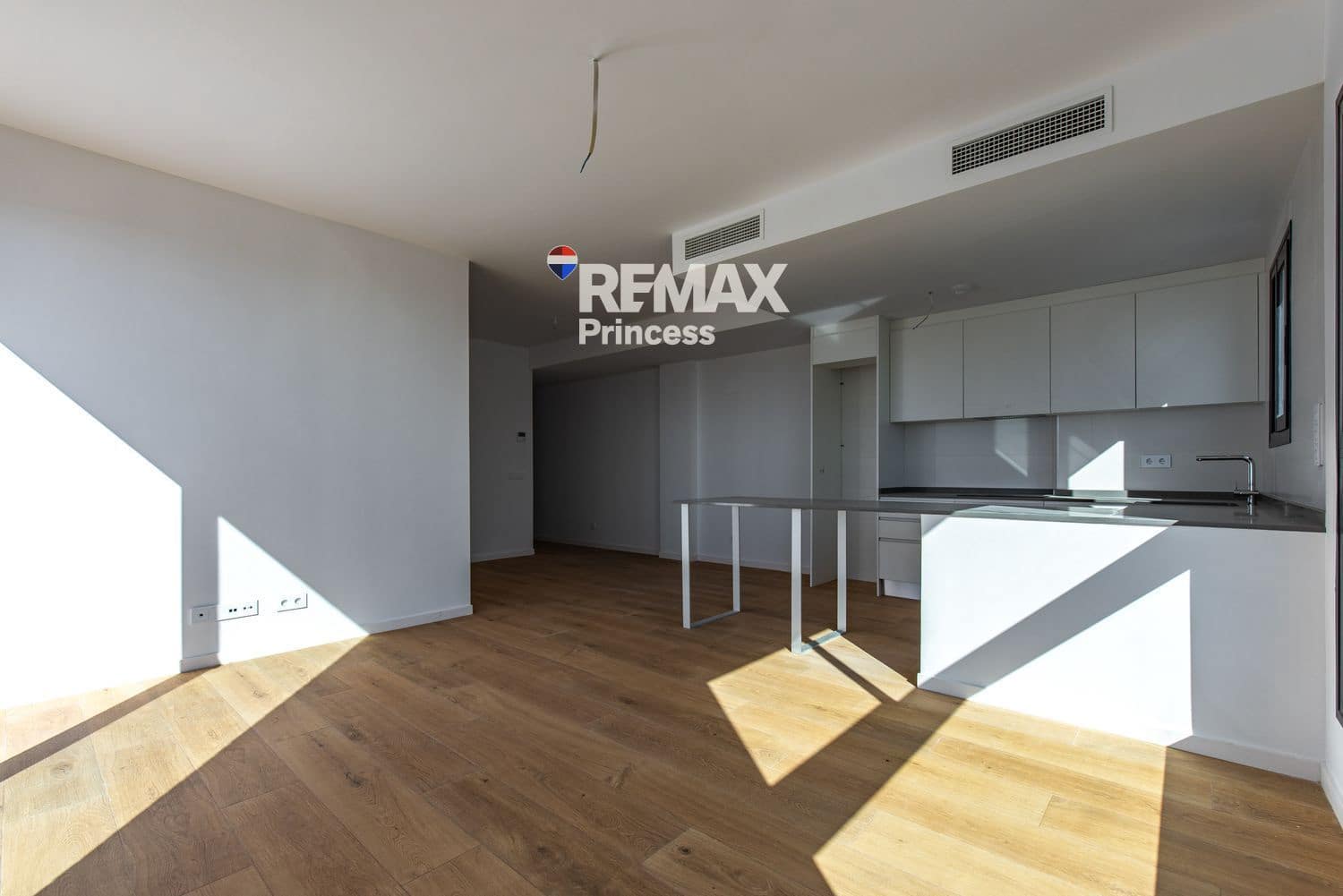 3 soveværelse Penthouse til salg i Alicante by med swimmingpool garage - € 510.000 (Ref: 9569572)