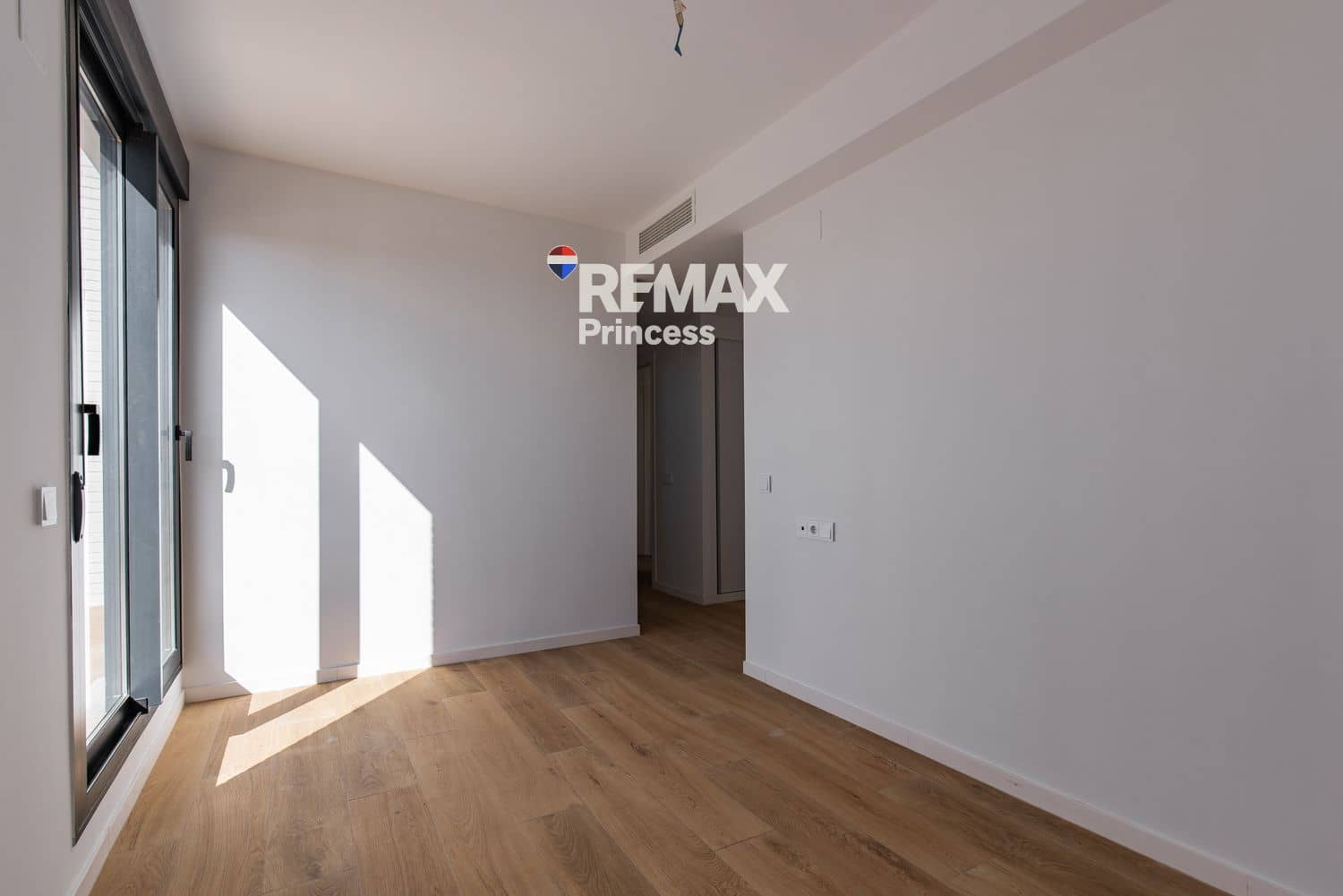 3 soveværelse Penthouse til salg i Alicante by med swimmingpool garage - € 510.000 (Ref: 9569572)