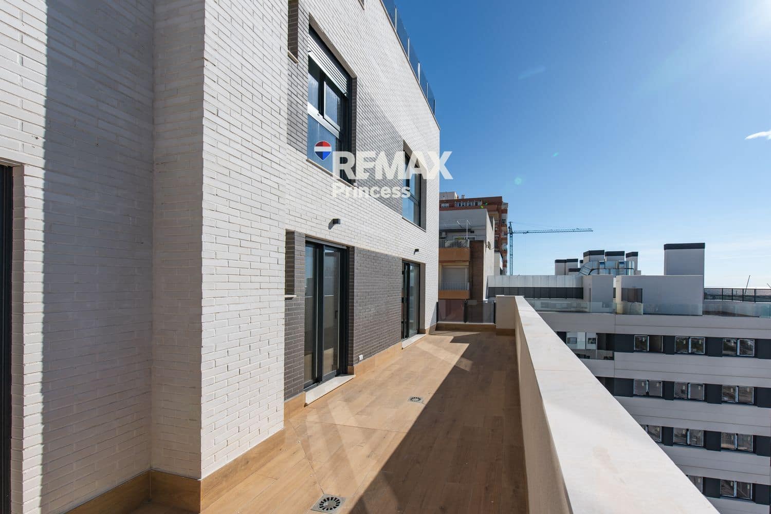 3 soveværelse Penthouse til salg i Alicante by med swimmingpool garage - € 510.000 (Ref: 9569572)