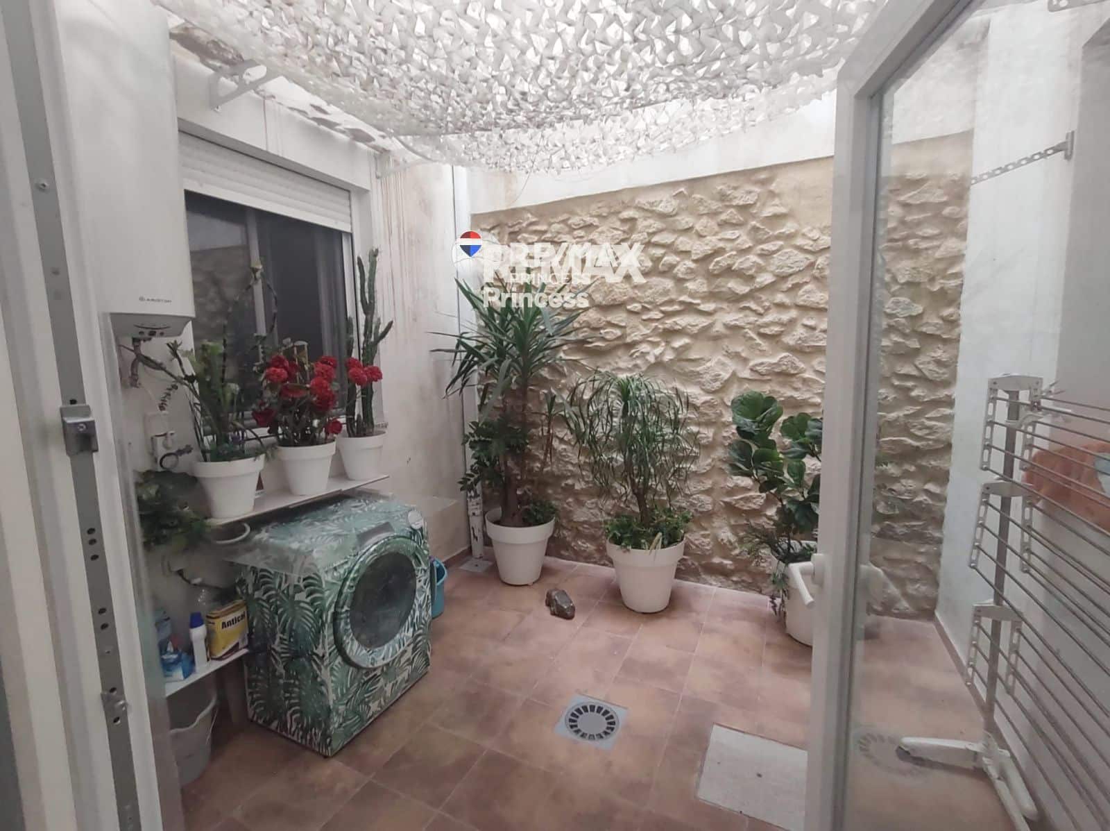 2 soveværelse Lejlighed til salg i Alicante by - € 177.000 (Ref: 9570139)