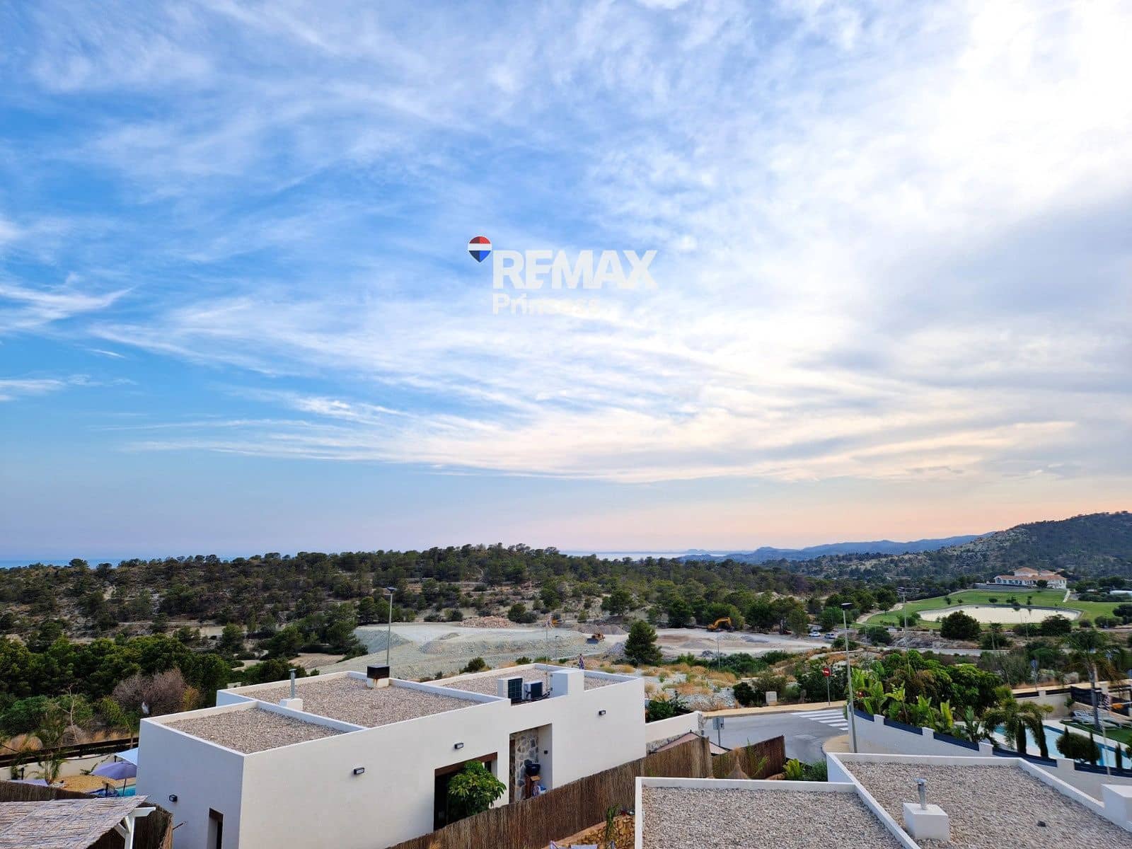 3 quarto Moradia para venda em Finestrat com piscina - 720 000 € (Ref: 9570142)