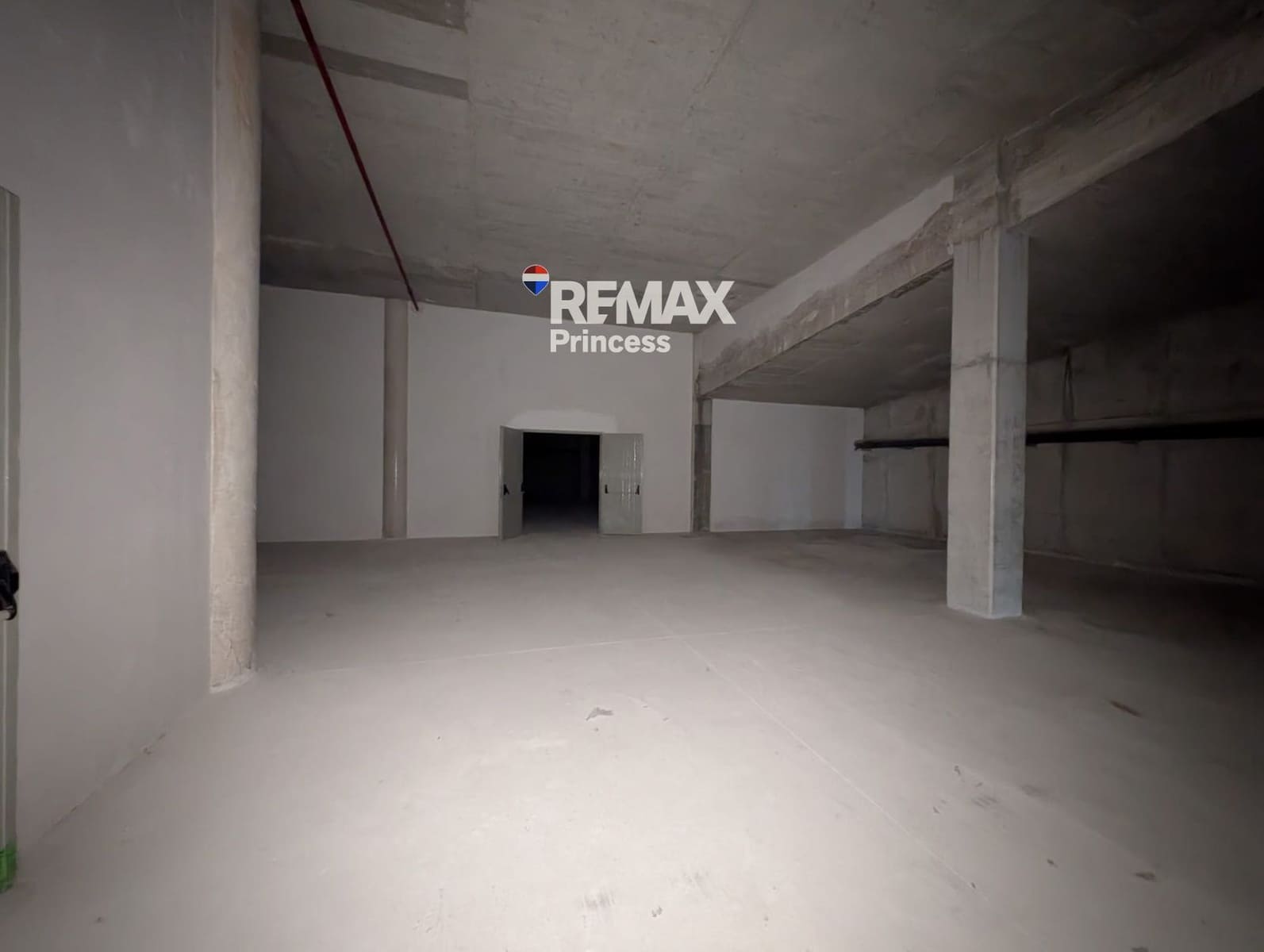 Commercieel te koop in Jijona / Xixona met garage - € 1.683.000 (Ref: 9570143)