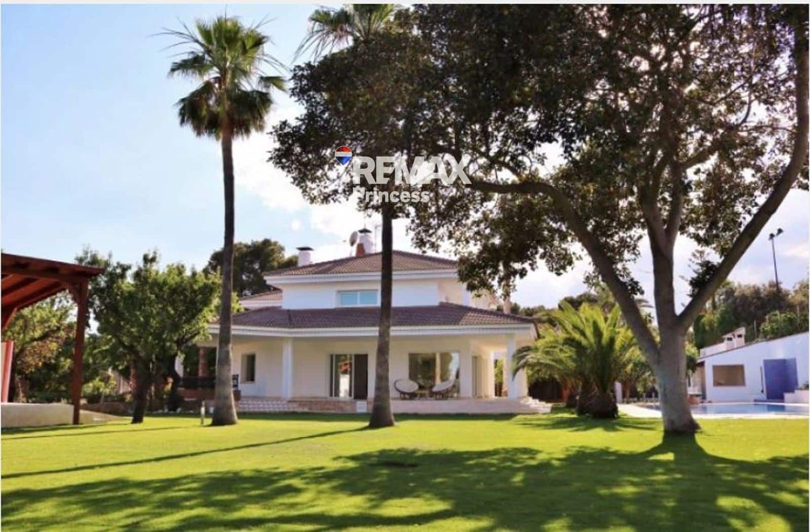 5 soveværelse Villa til salg i Alicante by med swimmingpool garage - € 1.650.000 (Ref: 9570144)