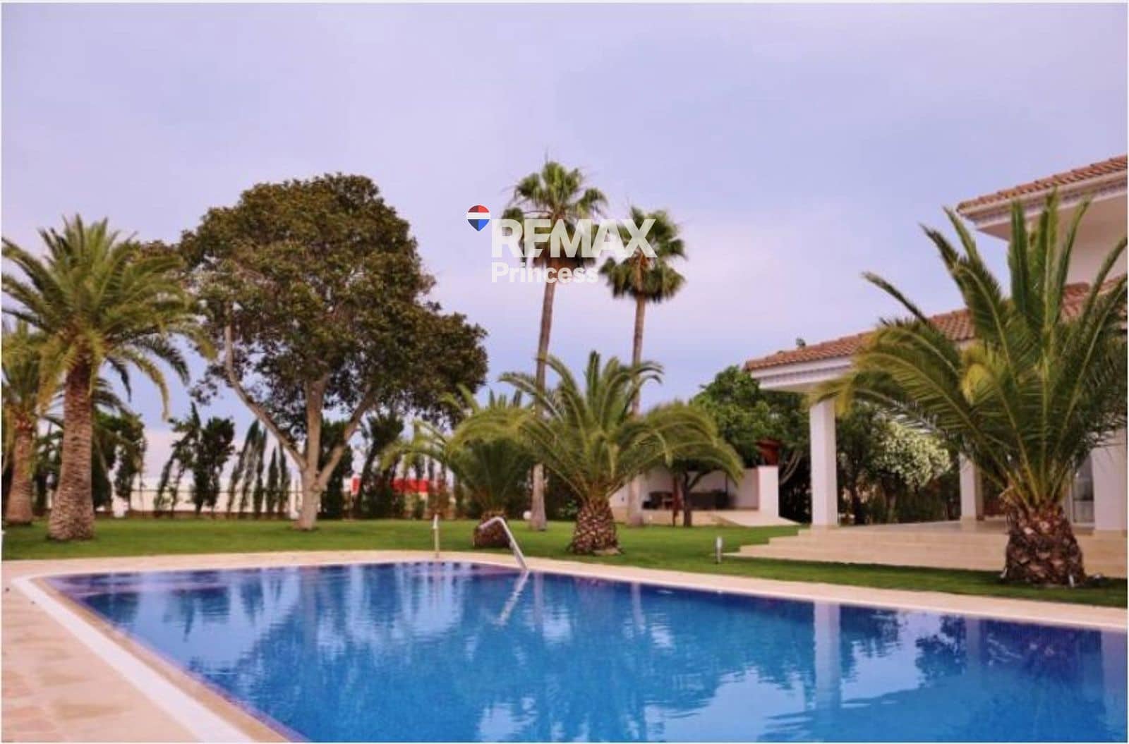 5 soveværelse Villa til salg i Alicante by med swimmingpool garage - € 1.650.000 (Ref: 9570144)