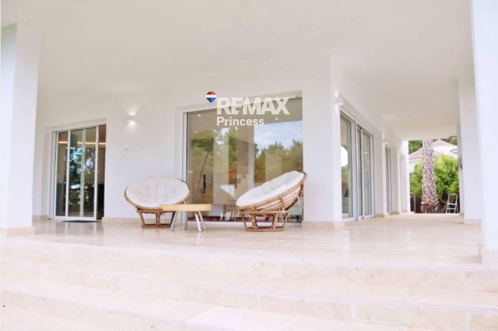 5 soveværelse Villa til salg i Alicante by med swimmingpool garage - € 1.650.000 (Ref: 9570144)