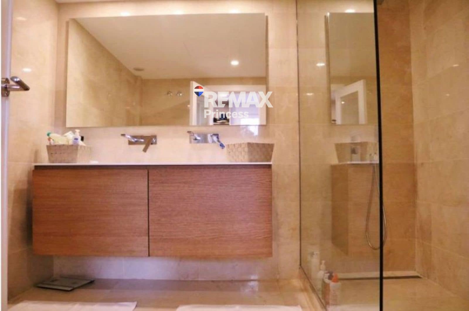 5 soveværelse Villa til salg i Alicante by med swimmingpool garage - € 1.650.000 (Ref: 9570144)