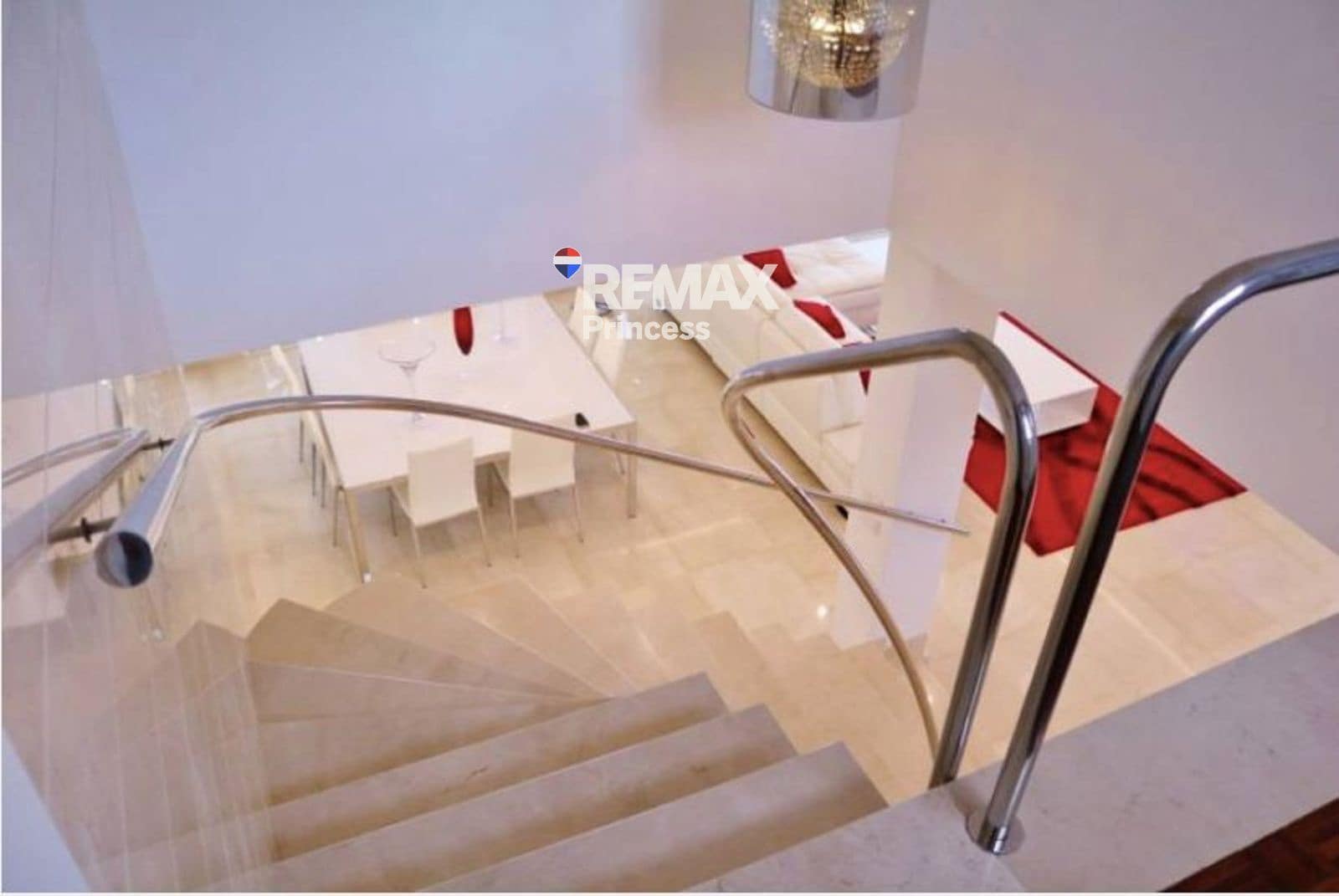 5 soveværelse Villa til salg i Alicante by med swimmingpool garage - € 1.650.000 (Ref: 9570144)