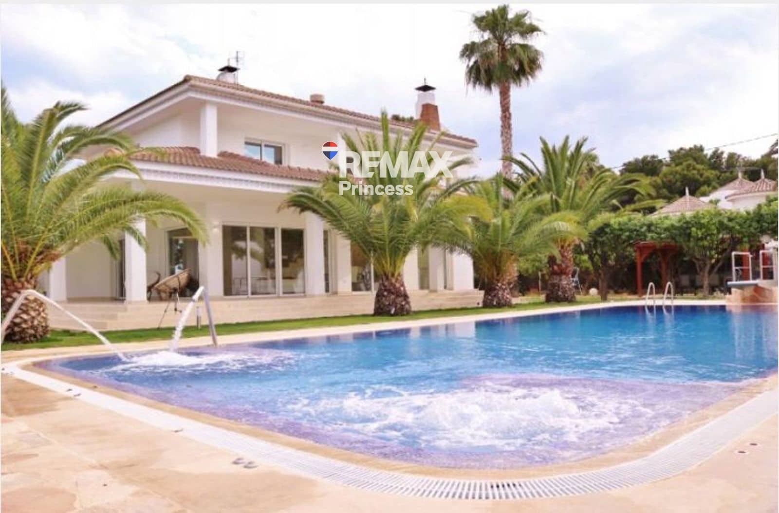 5 soveværelse Villa til salg i Alicante by med swimmingpool garage - € 1.650.000 (Ref: 9570144)
