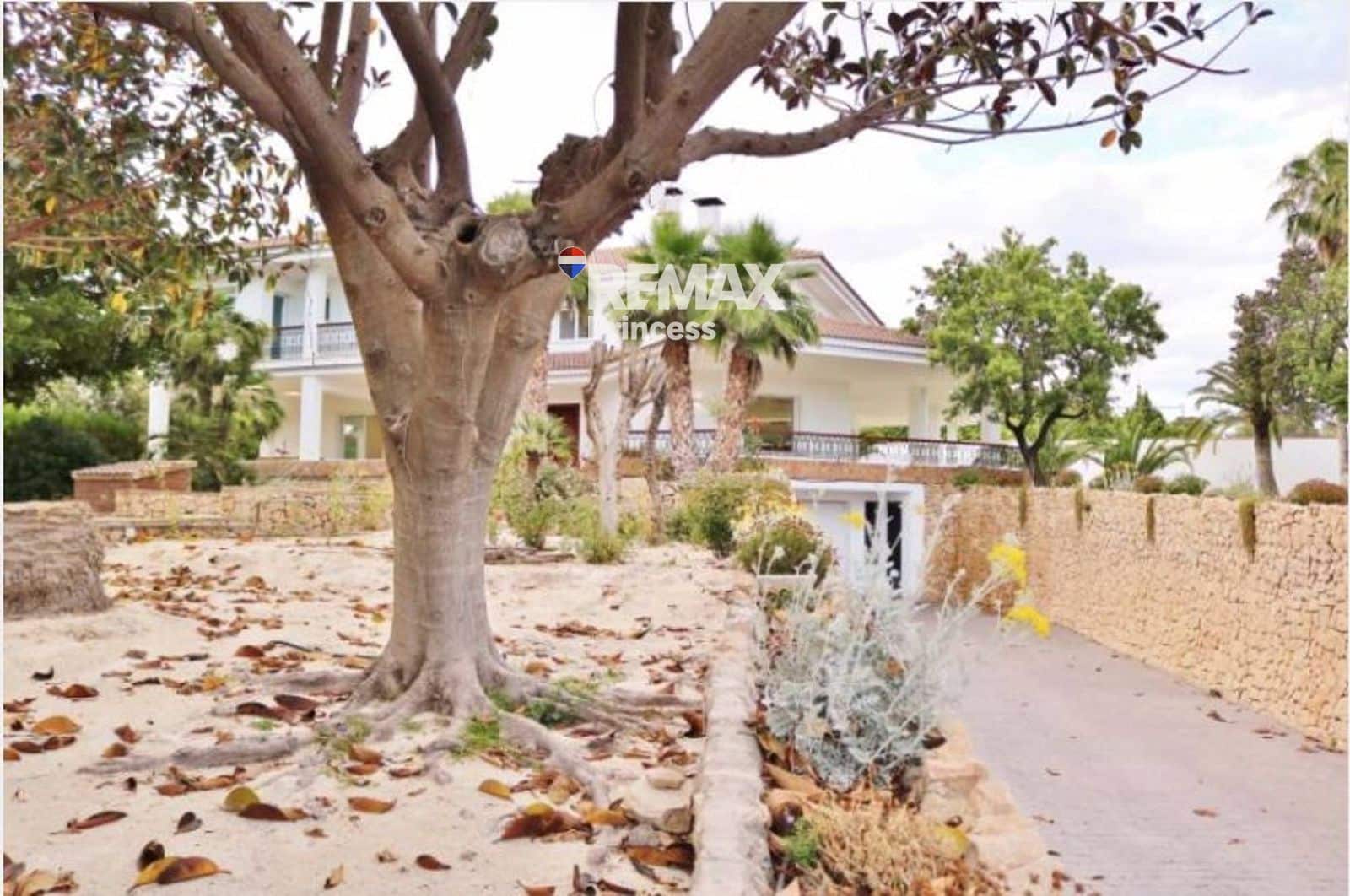 5 soveværelse Villa til salg i Alicante by med swimmingpool garage - € 1.650.000 (Ref: 9570144)