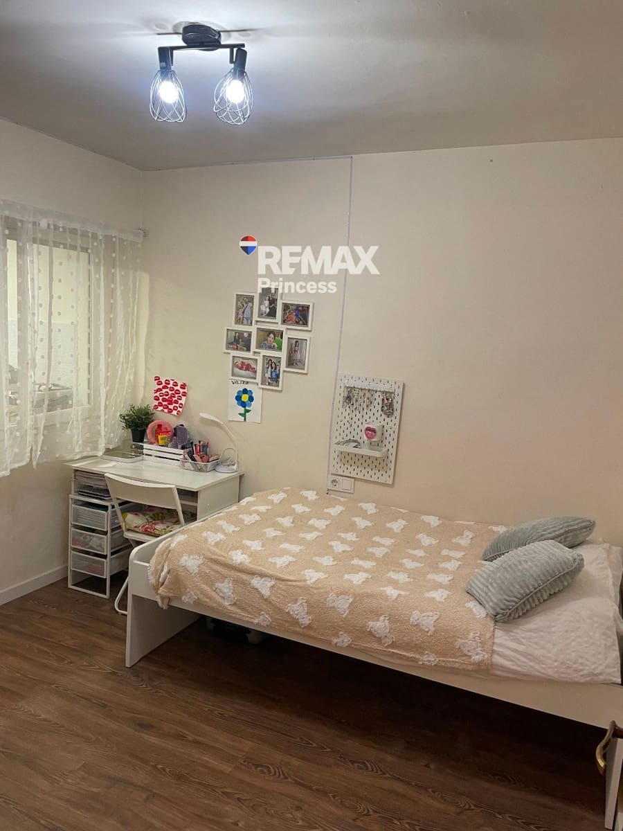 4 slaapkamer Flat te koop in Alicante stad - € 196.000 (Ref: 9570145)