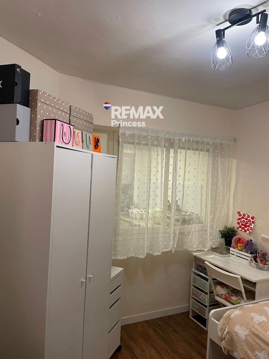 4 slaapkamer Flat te koop in Alicante stad - € 196.000 (Ref: 9570145)