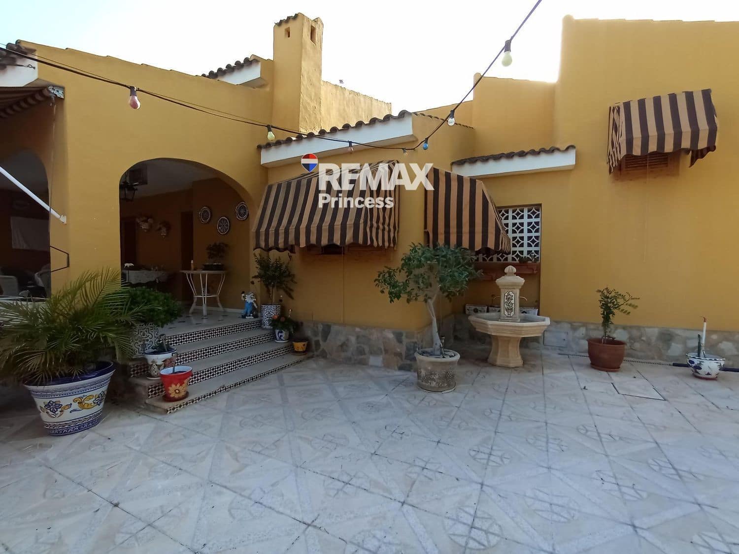 4 quarto Moradia para venda em Muchamiel / Mutxamel com piscina garagem - 890 000 € (Ref: 9570147)