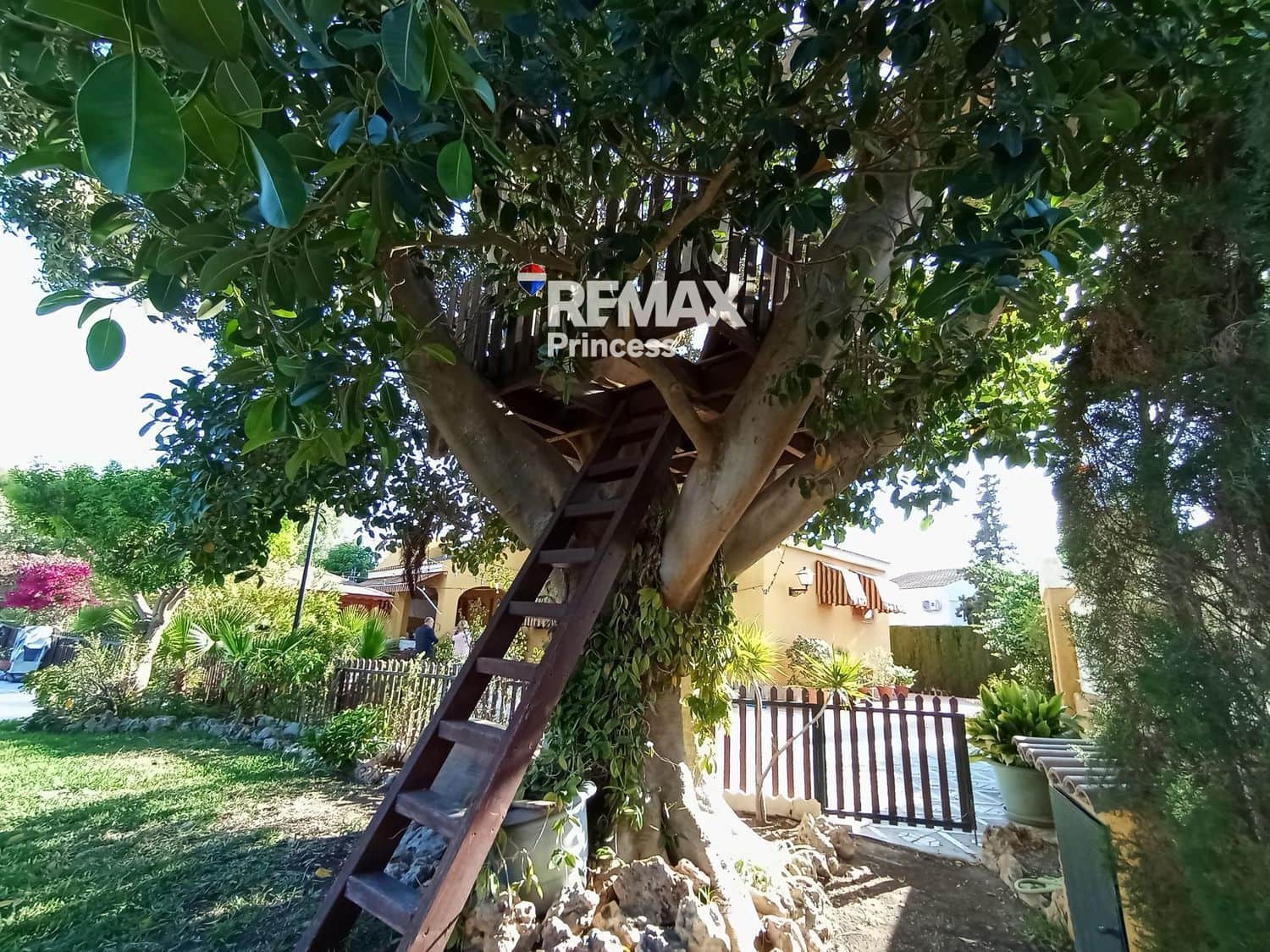 4 quarto Moradia para venda em Muchamiel / Mutxamel com piscina garagem - 890 000 € (Ref: 9570147)