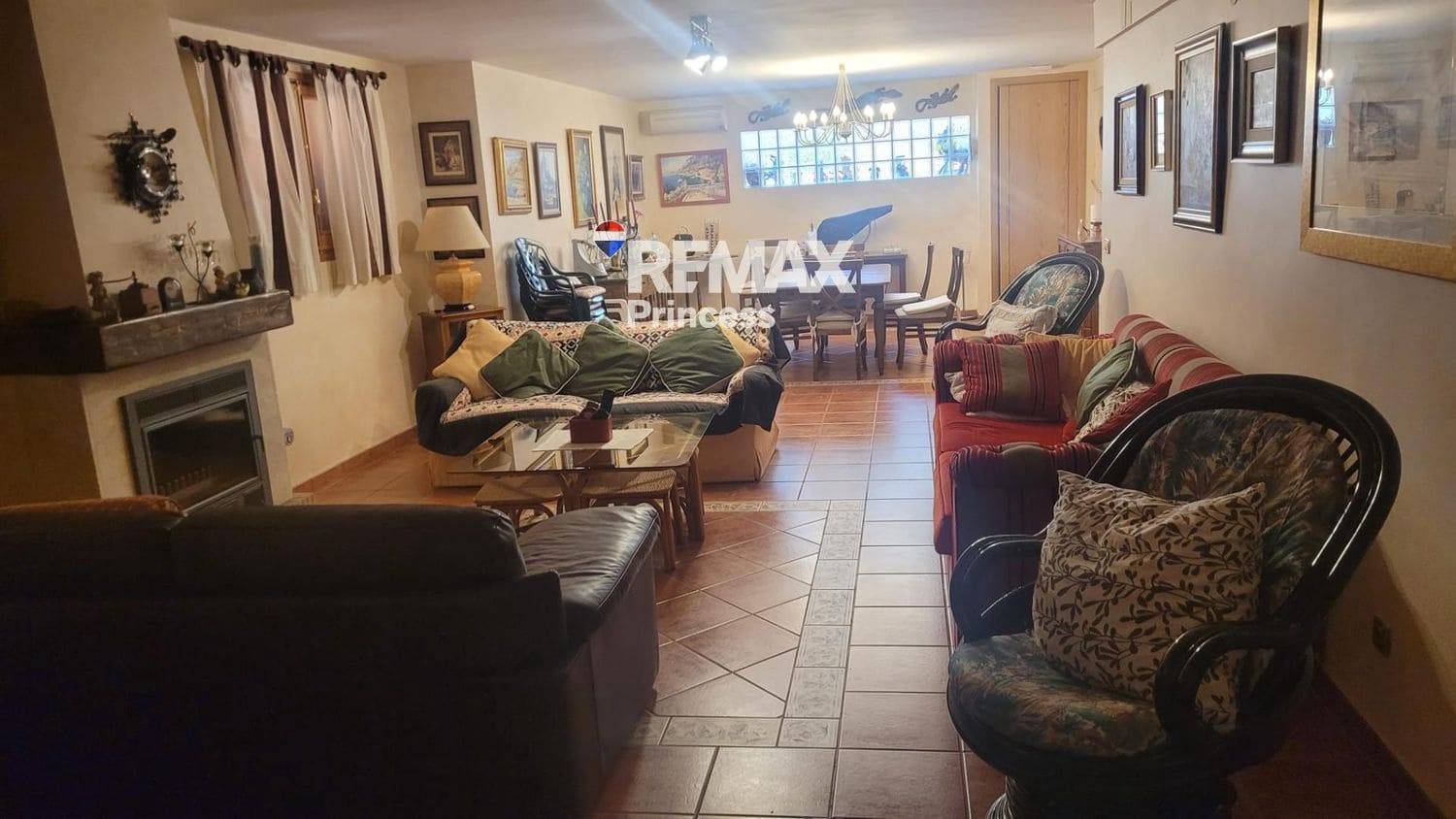 4 quarto Moradia para venda em Muchamiel / Mutxamel com piscina garagem - 890 000 € (Ref: 9570147)