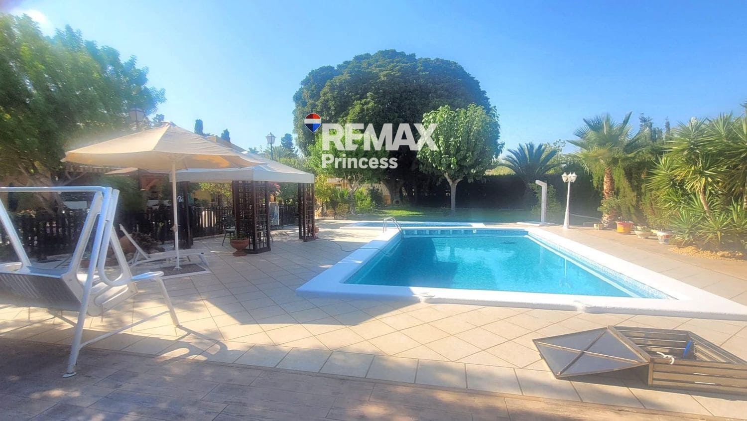 4 quarto Moradia para venda em Muchamiel / Mutxamel com piscina garagem - 890 000 € (Ref: 9570147)