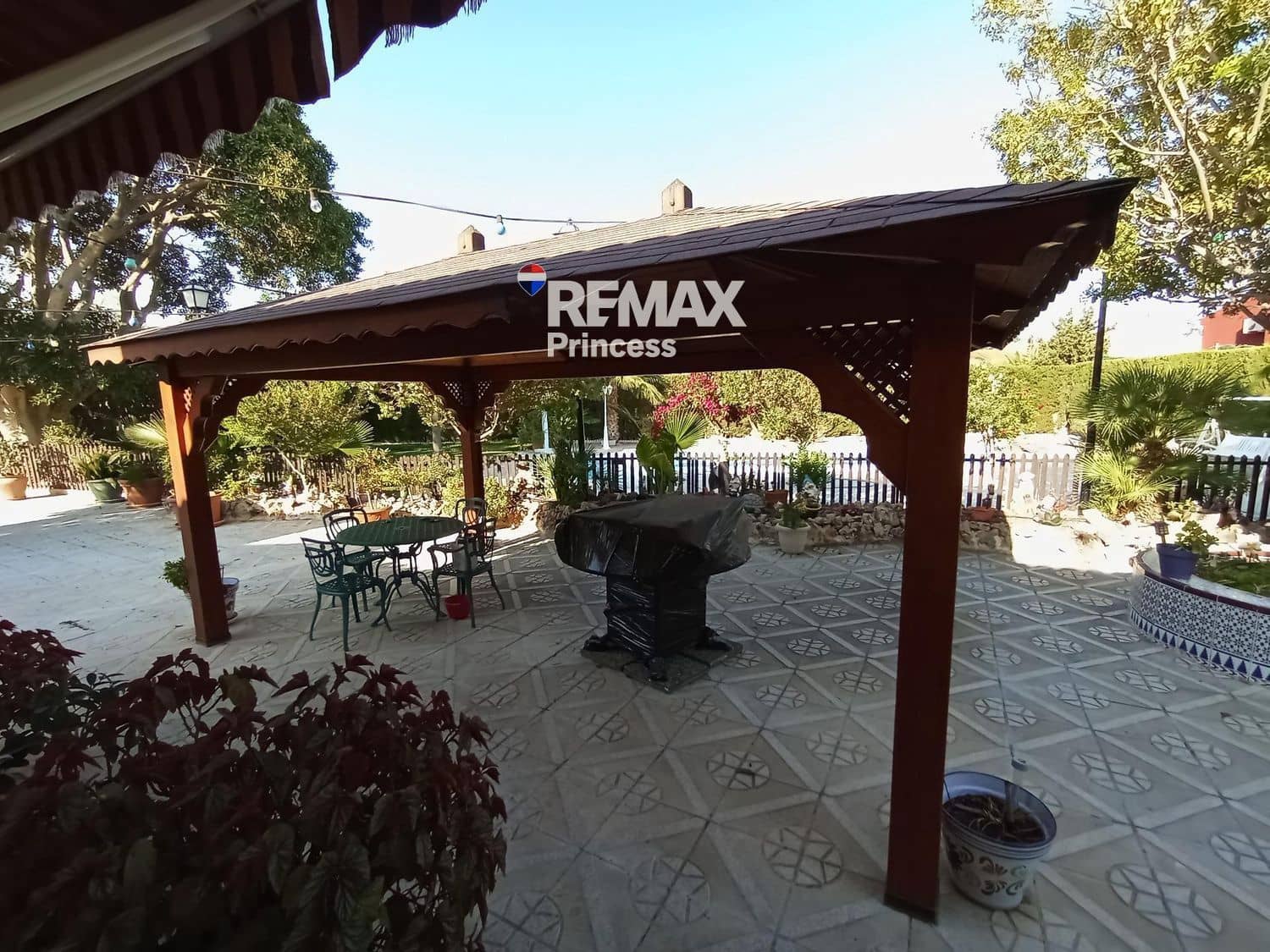 4 quarto Moradia para venda em Muchamiel / Mutxamel com piscina garagem - 890 000 € (Ref: 9570147)