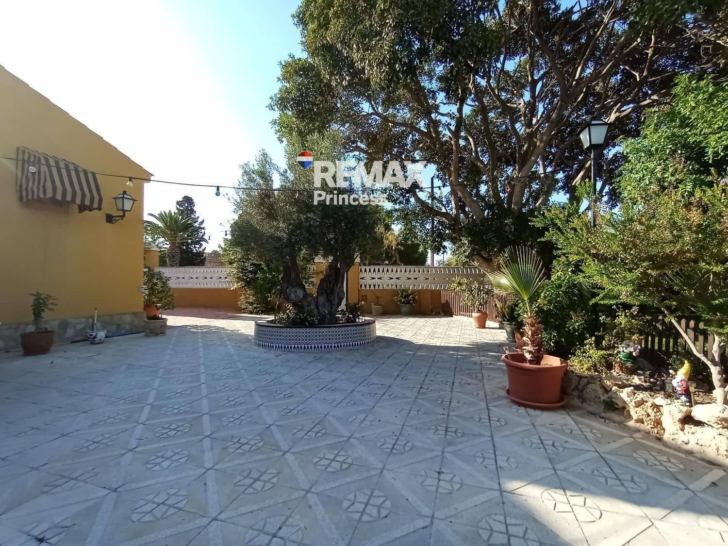 4 quarto Moradia para venda em Muchamiel / Mutxamel com piscina garagem - 890 000 € (Ref: 9570147)