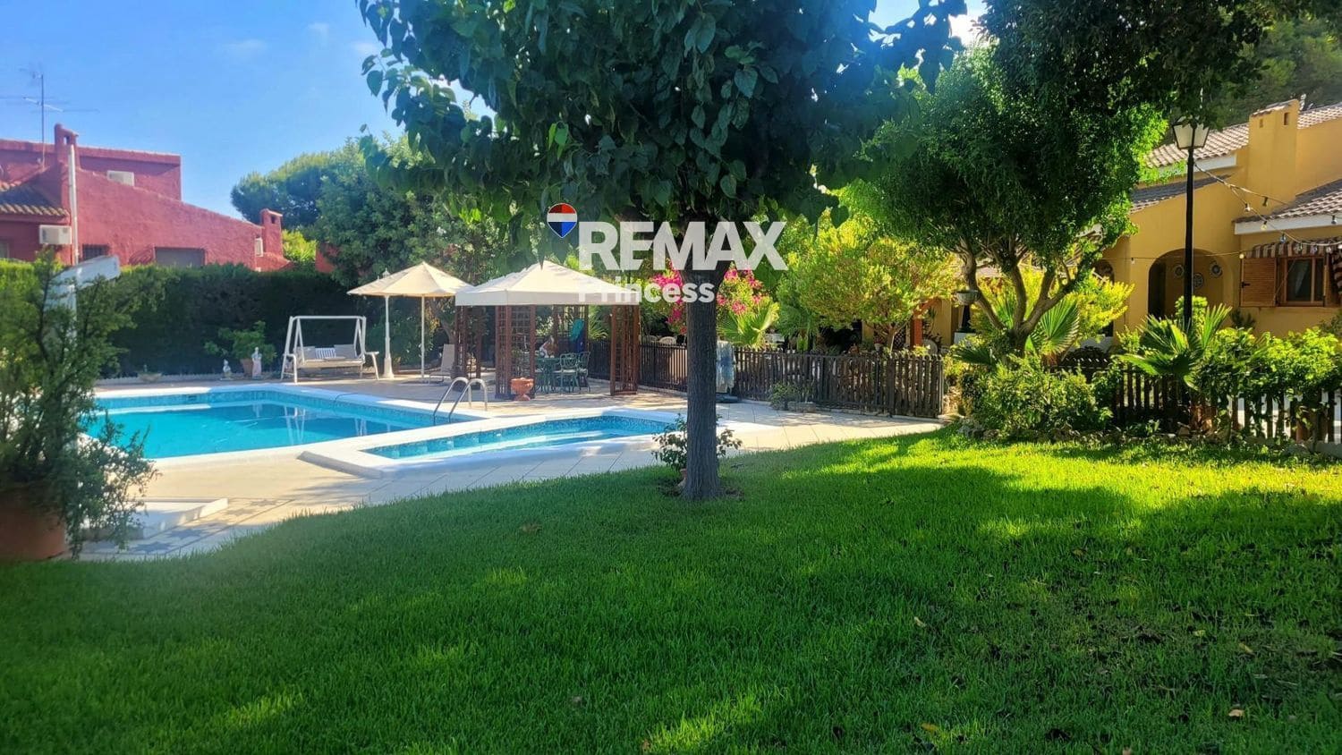 4 quarto Moradia para venda em Muchamiel / Mutxamel com piscina garagem - 890 000 € (Ref: 9570147)