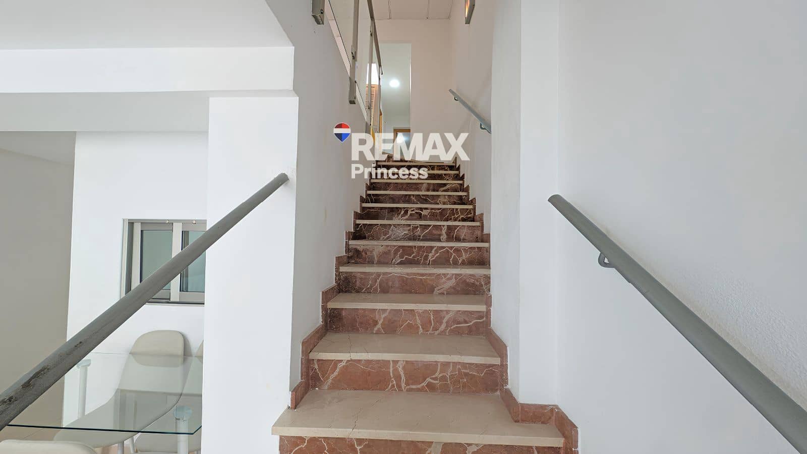 6 soverom Leilighet til salgs i Alicante by - € 205 000 (Ref: 9570148)