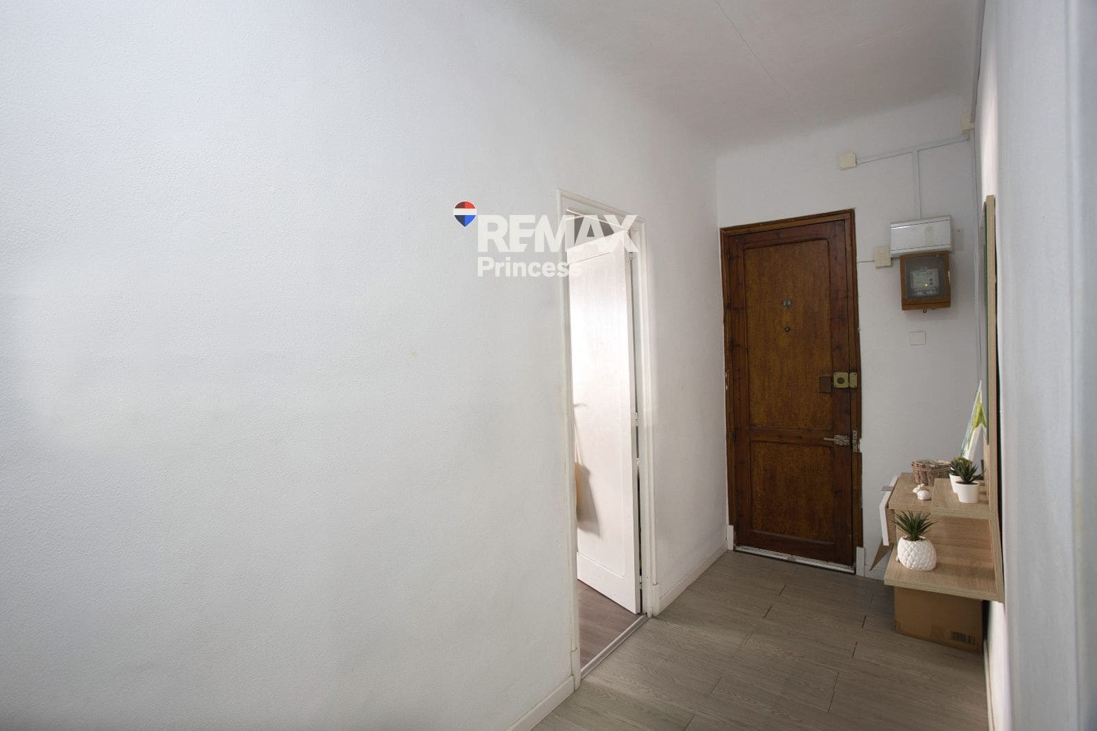 3 soveværelse Restaurant/Bar til salg i El Campello med garage - € 1.400.000 (Ref: 9570149)