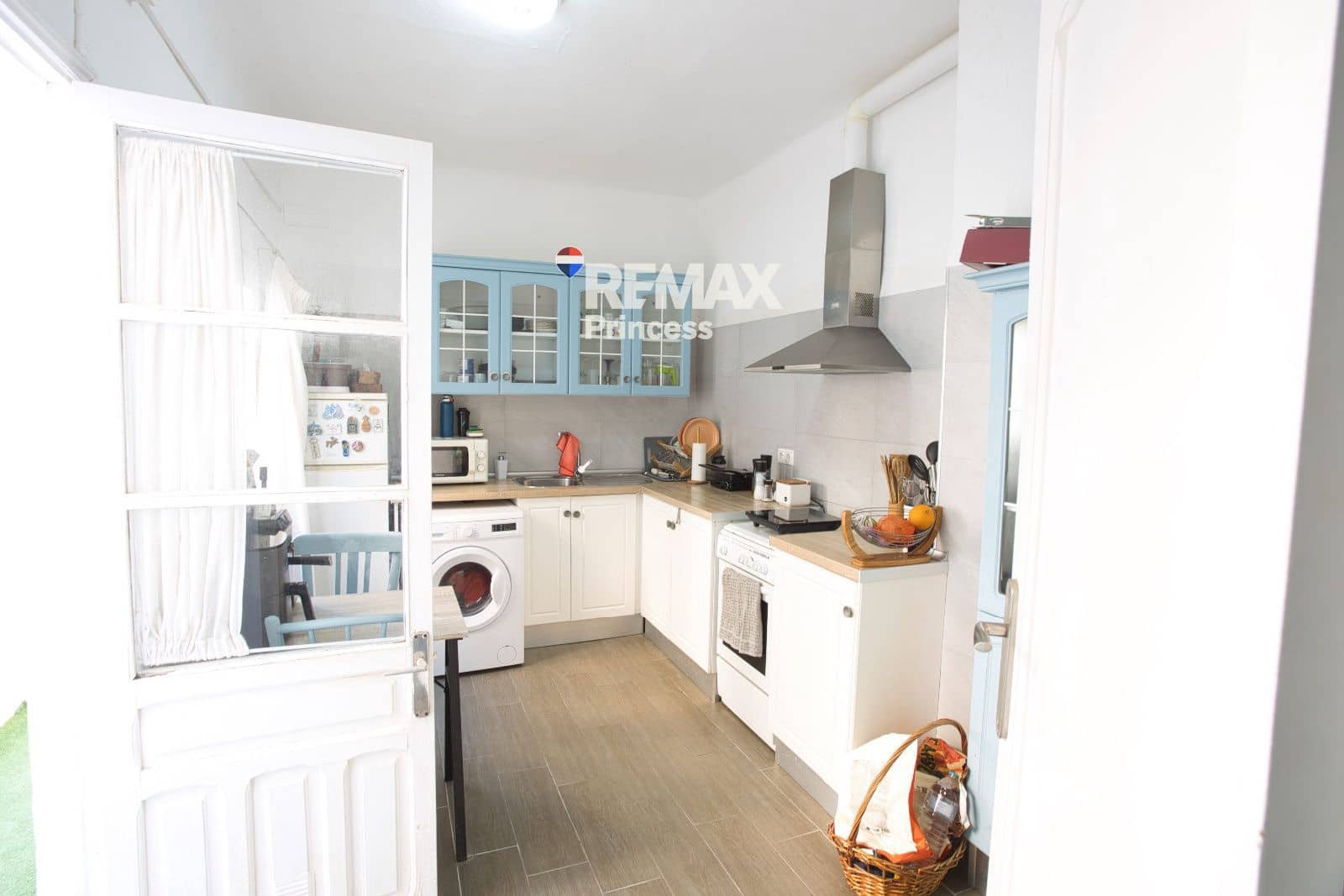 3 soveværelse Restaurant/Bar til salg i El Campello med garage - € 1.400.000 (Ref: 9570149)