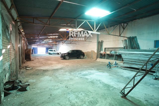 3 soveværelse Restaurant/Bar til salg i El Campello med garage - € 1.400.000 (Ref: 9570149)