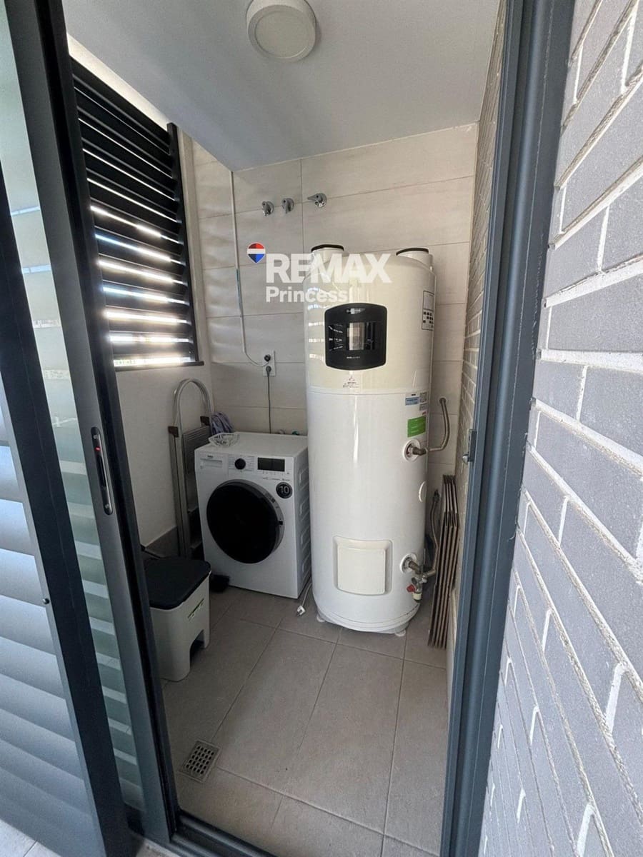 3 soveværelse Lejlighed til salg i Alicante by med swimmingpool garage - € 470.000 (Ref: 9570152)