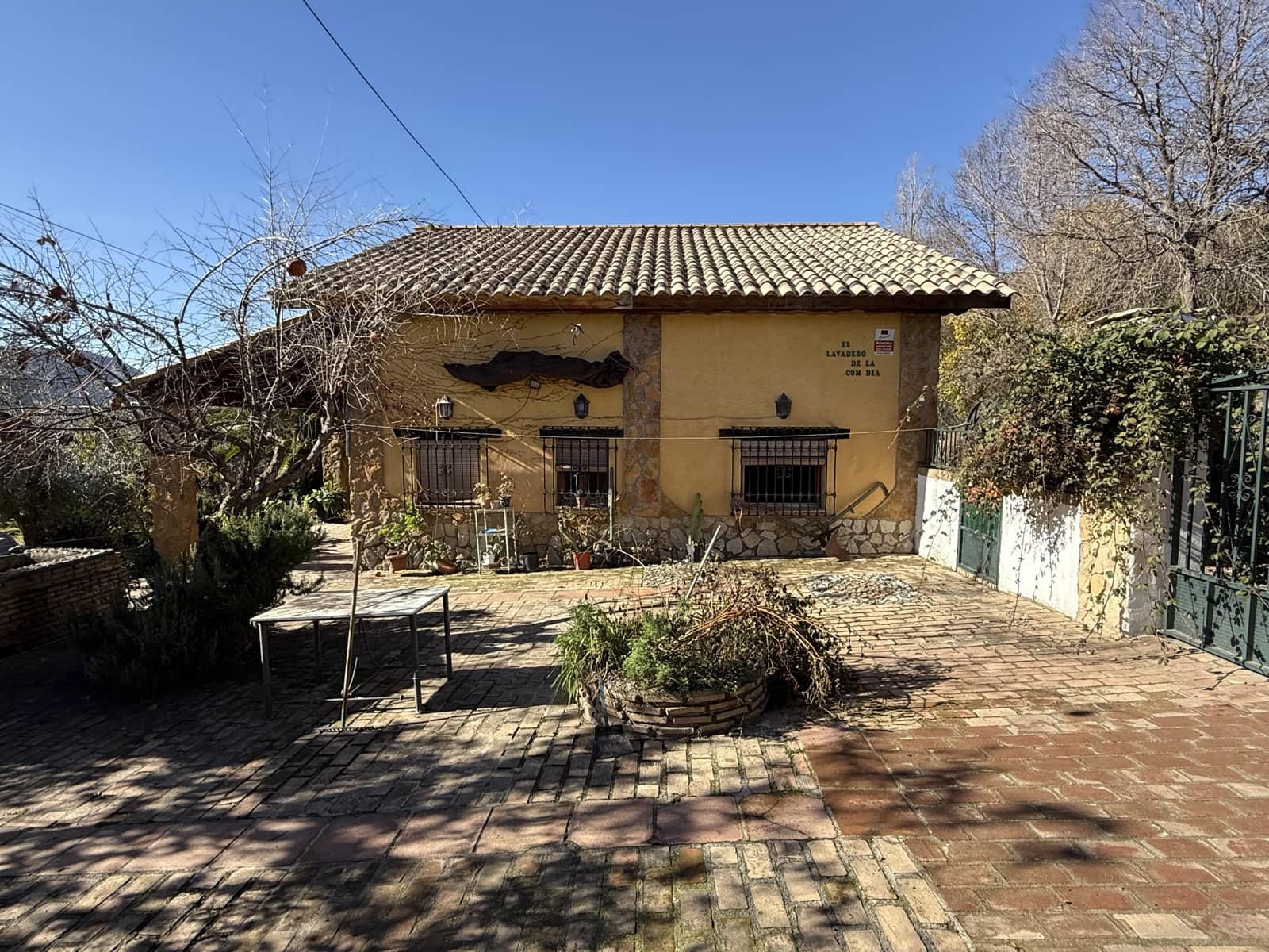 7 bedroom Finca/Country House for sale in Guejar Sierra with pool garage - € 395,000 (Ref: 9720416)
