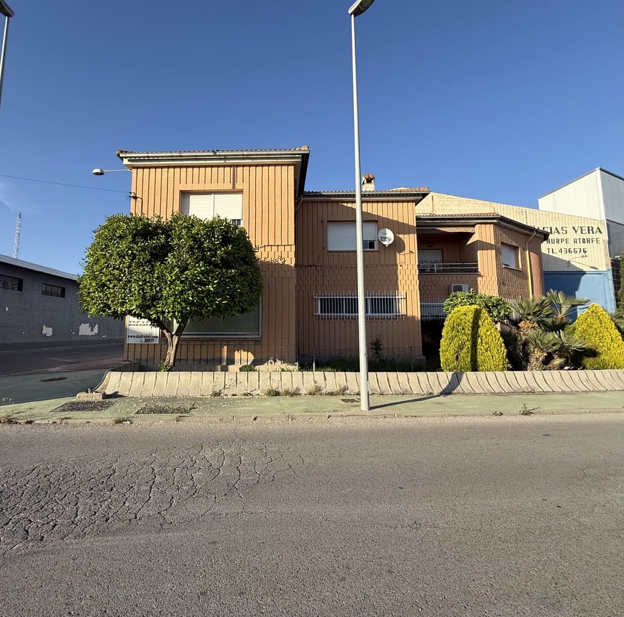 4 bedroom Business for sale in Atarfe with garage - € 1,200,000 (Ref: 9720537)