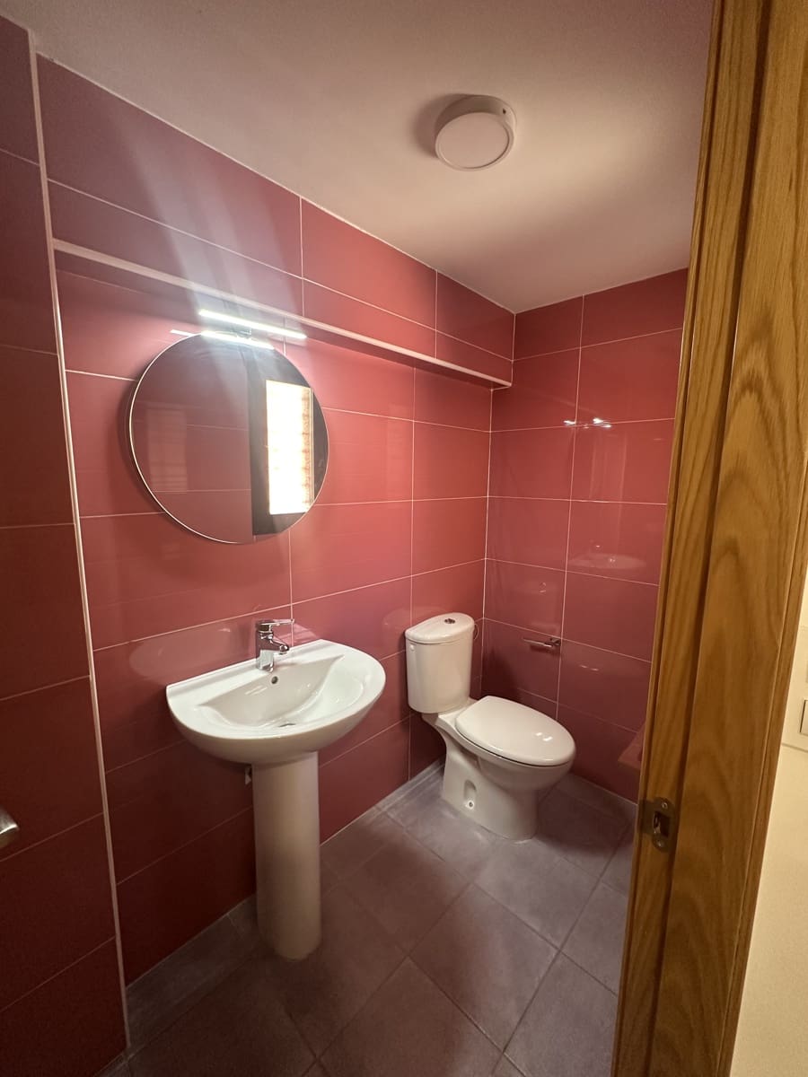 4 soveværelse Rækkehus til salg i Granada by med garage - € 485.000 (Ref: 9752629)