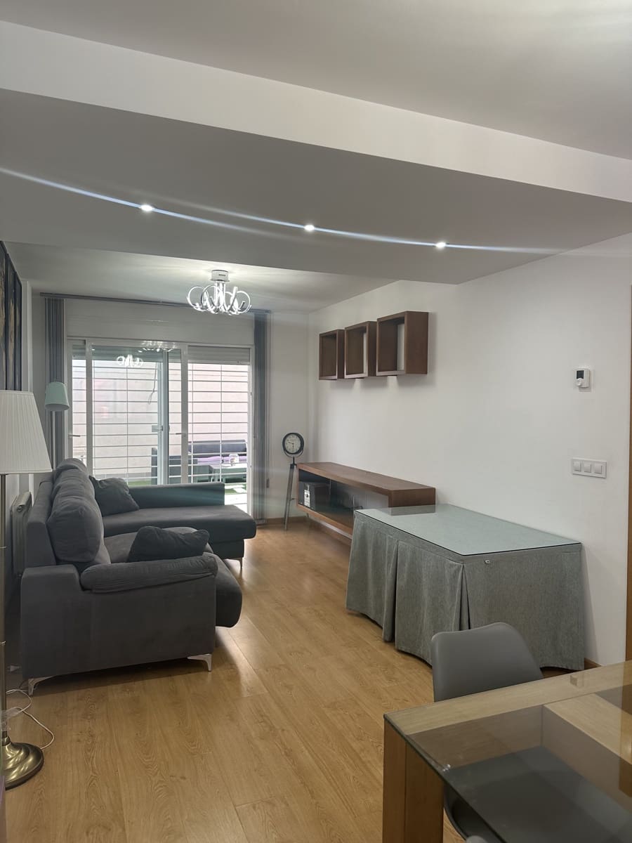 4 soveværelse Rækkehus til salg i Granada by med garage - € 485.000 (Ref: 9752629)