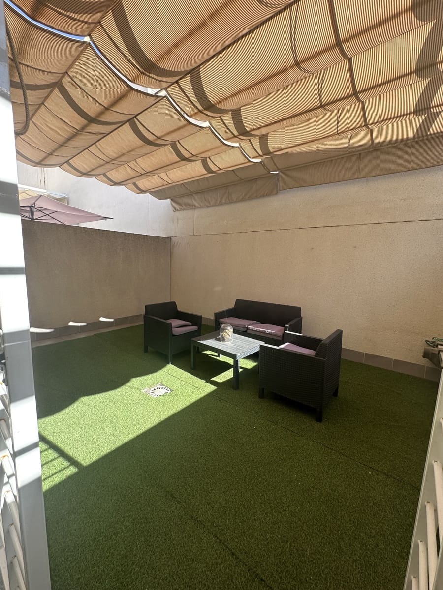 4 soveværelse Rækkehus til salg i Granada by med garage - € 485.000 (Ref: 9752629)